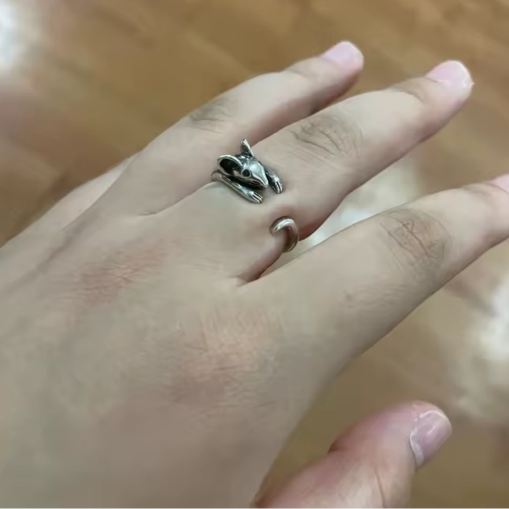Vintage Silver Mouse Ring - Picture 6 of 7